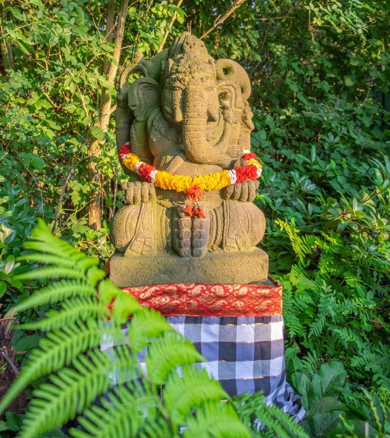 Rumah Indo Garden Wilp エクステリア 写真